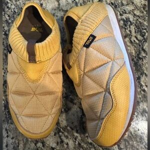 Women's Teva RE Ember Moc Slip On Sneakers